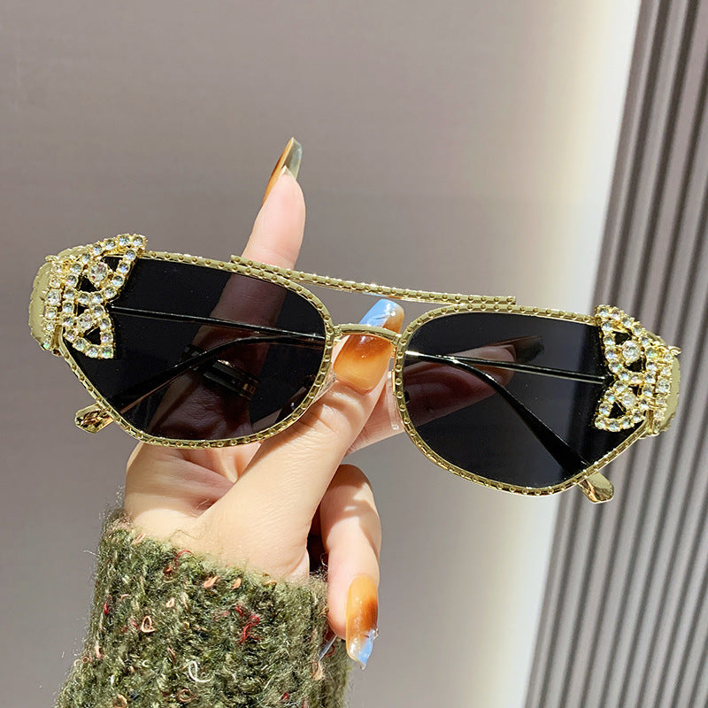 Women's Luxury Sunglasses with Elegant Butterfly Detail Stornfield