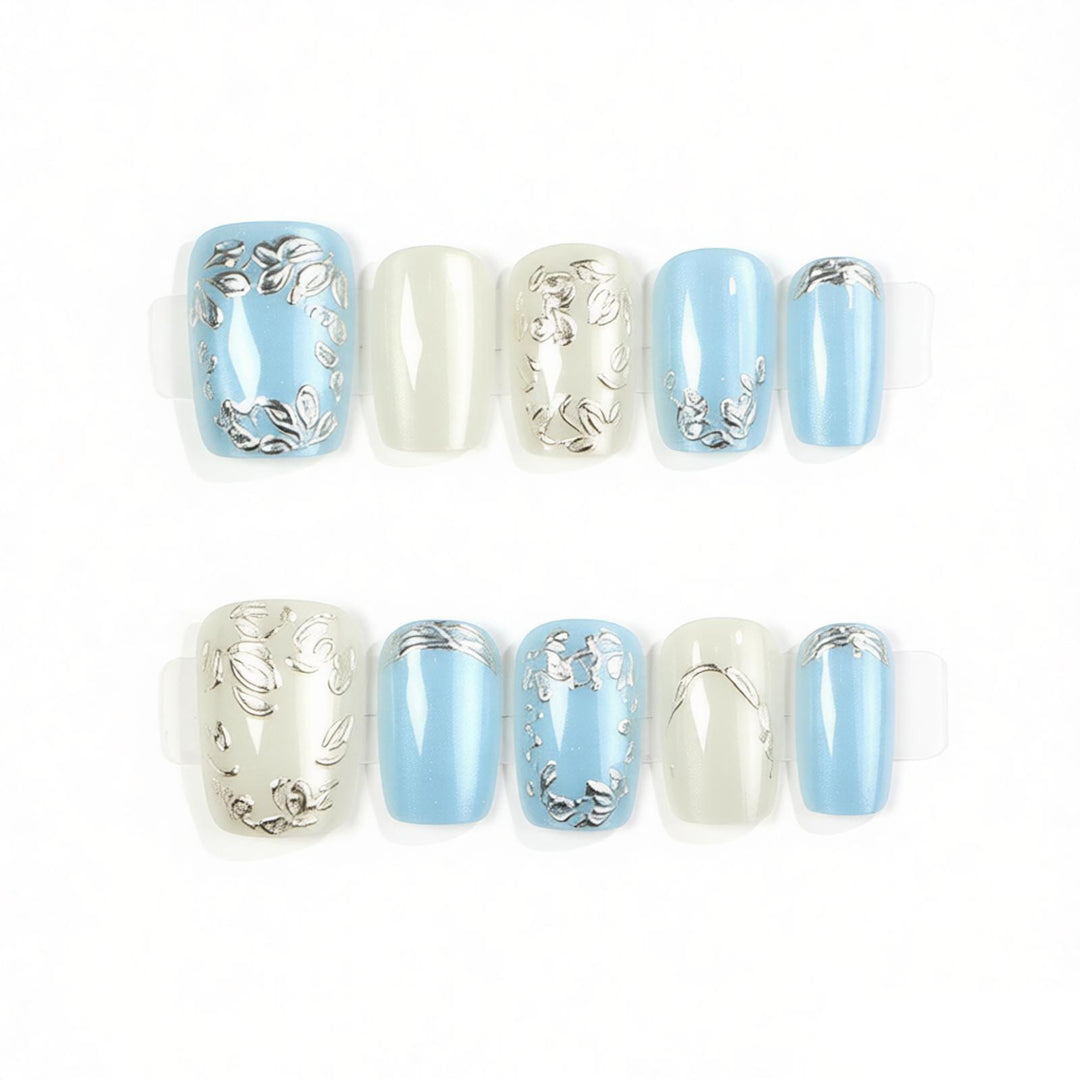 Decorative Press-On Nail Art Set with Floral and Metallic Accents Stornfield