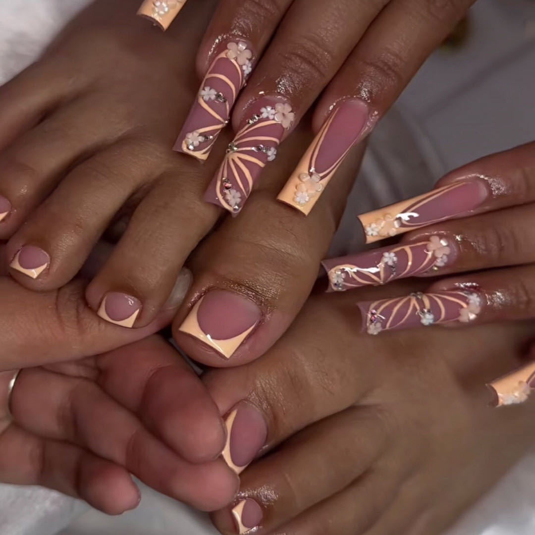 Premium Luxury Floral Nail Art Set Stornfield