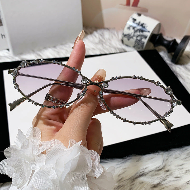 Women's extravagant oversized sunglasses with futuristic design Stornfield