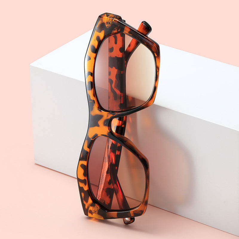 Women's fashionable sunglasses in striking leopard pattern Stornfield