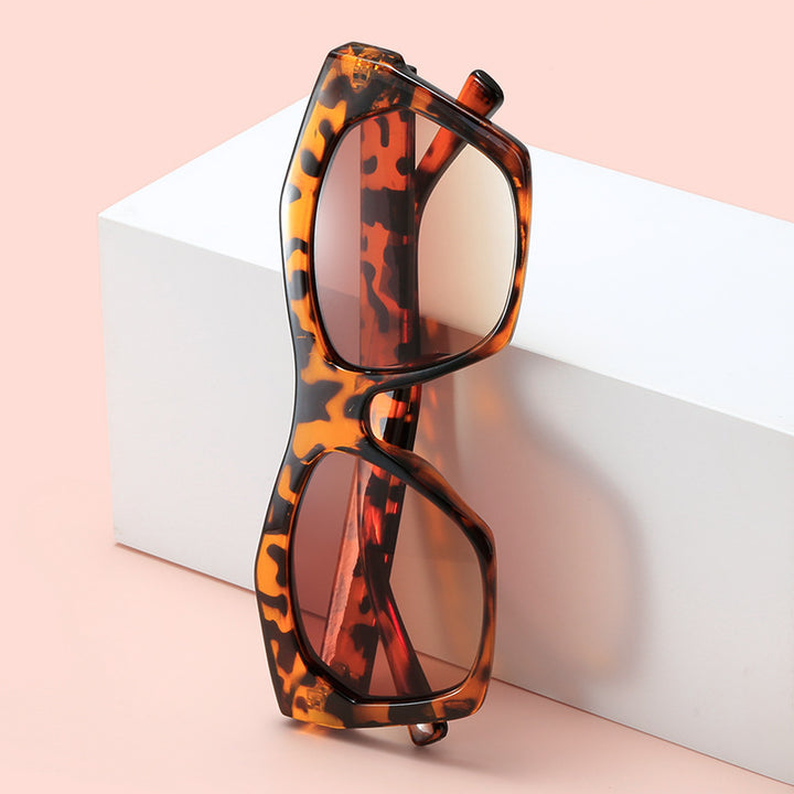 Women's fashionable sunglasses in striking leopard pattern Stornfield