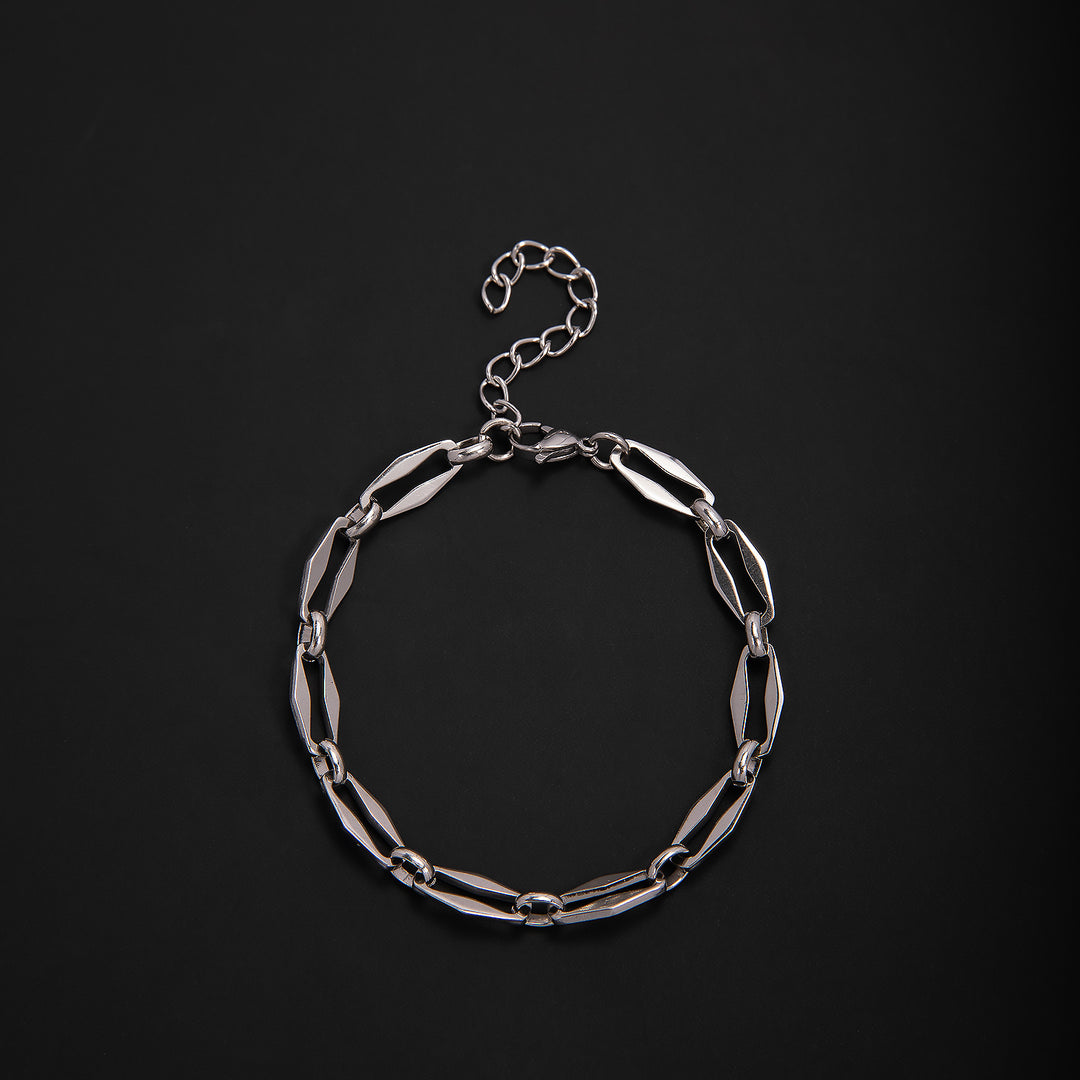 Elegant Geometric Link Bracelet Stornfield