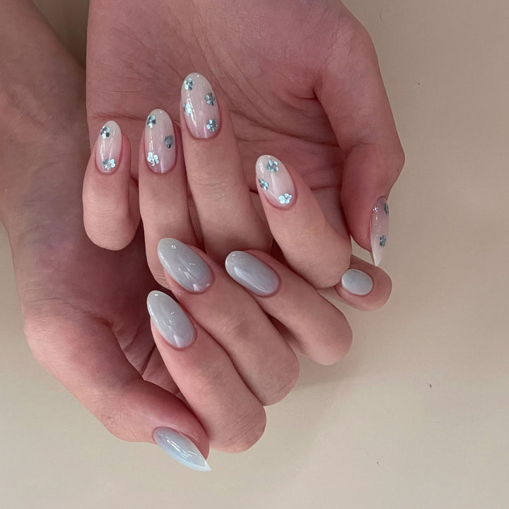 Artificial Nails with Elegant Blue Accents Stornfield