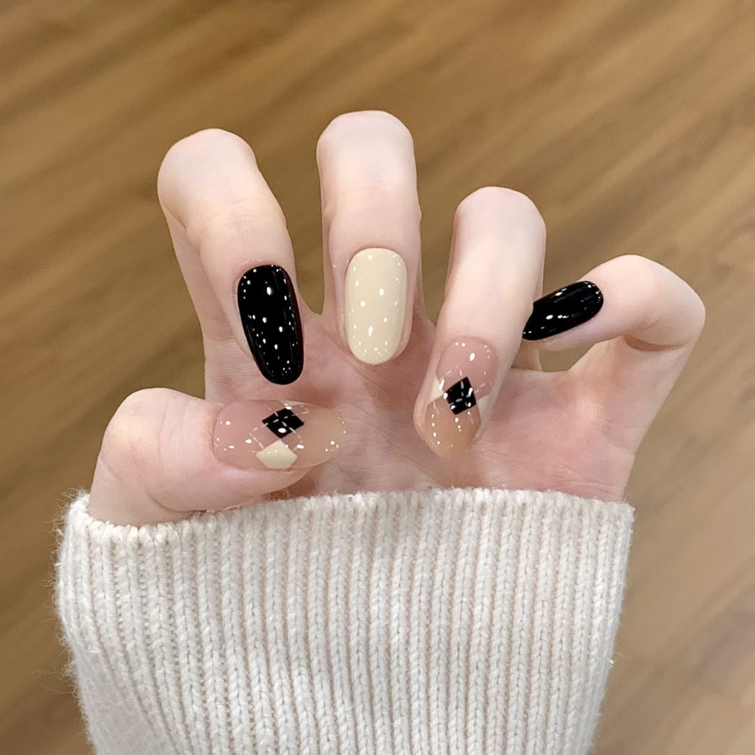 Elegant Designer Press-On Nail Set
