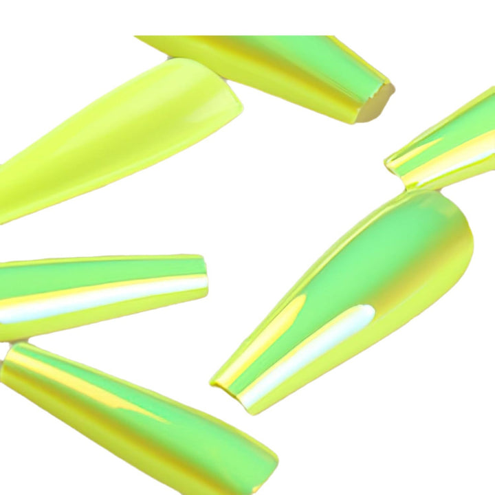 Glossy Artificial Nails Set Stornfield