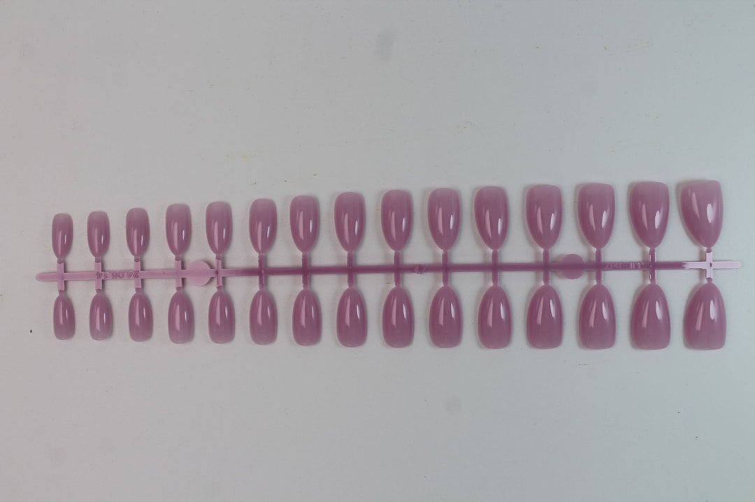Nail art set with modern and elegant designs Stornfield