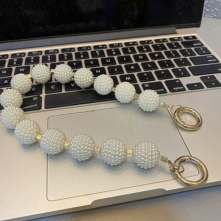 Elegant Beaded Eyewear Holder Stornfield