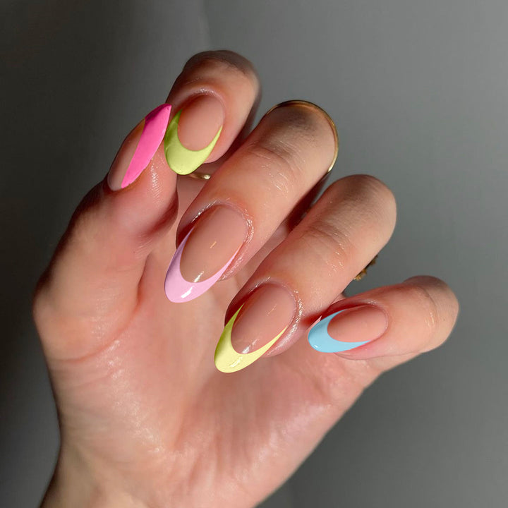Artificial nail set in modern gradient design Stornfield