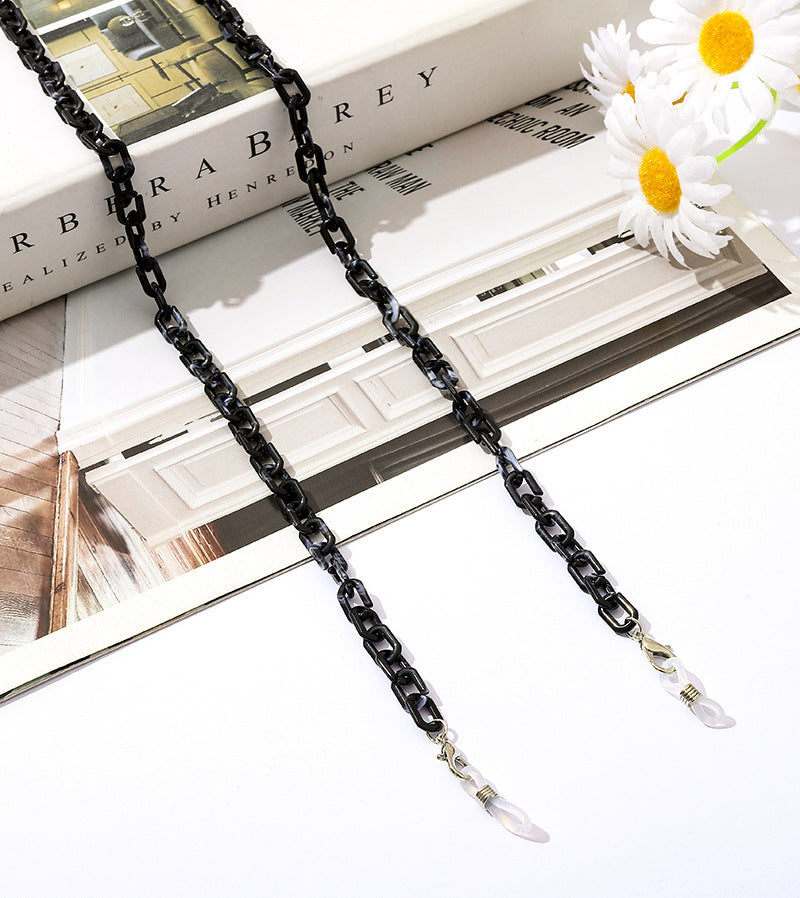 Fashionable necklace with clip clasp Stornfield