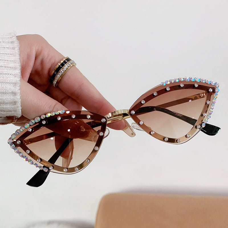 Ladies Cat-Eye Sunglasses with Sparkling Rhinestone Embellishments Stornfield