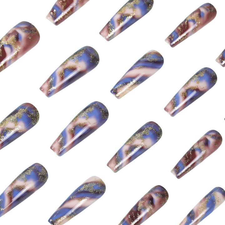 Artificial nails with luxurious design Stornfield