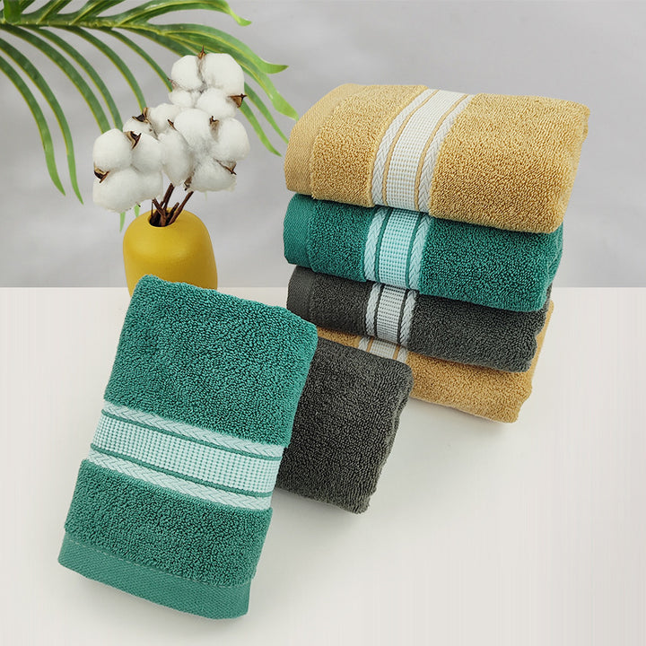 High-Quality Terry Bath Towel With Elegant Border Stornfield