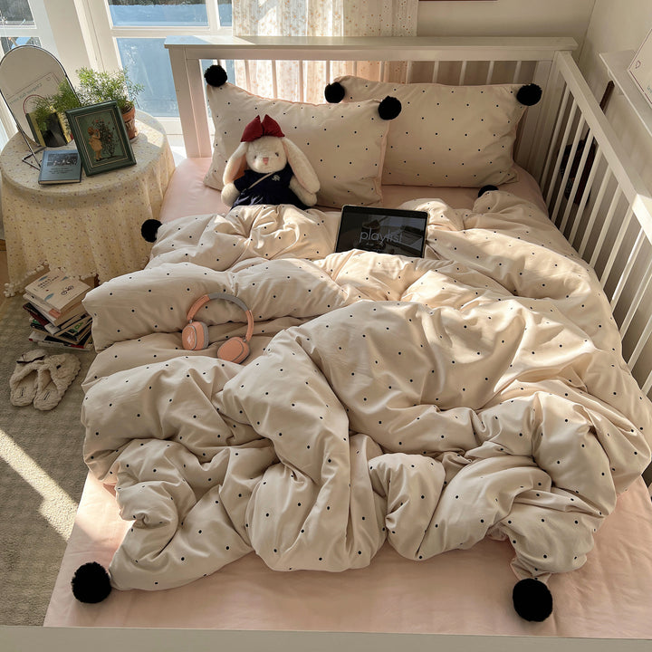 Cozy Dotted Comforter Set