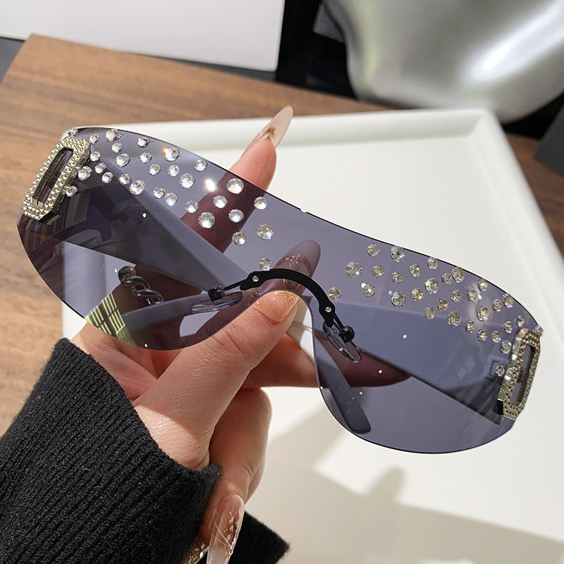 Women's Glamorous Sunglasses with Glitter Accents Stornfield