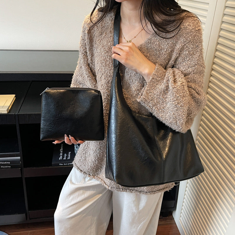 Premium Leather Slouchy Handbag Stornfield