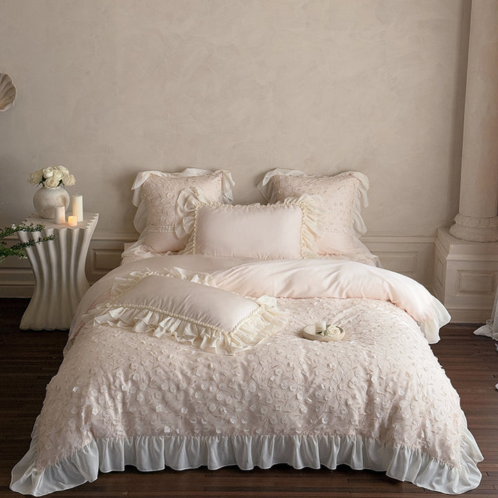 Romantic duvet cover set with floral embroidery, ruffled edge and decorative pillow