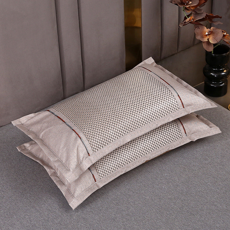 Elegant pillowcase set in jacquard look with embroidered border and satin trim