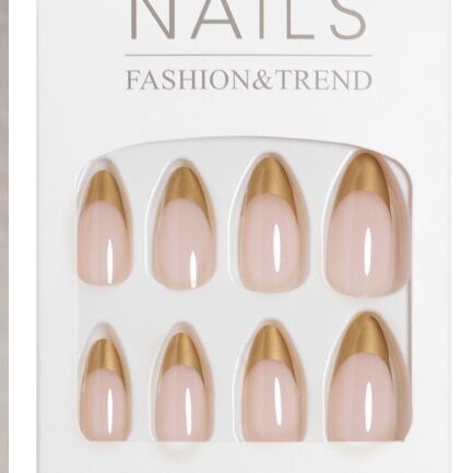 Elegant DIY Nail Tips Stornfield