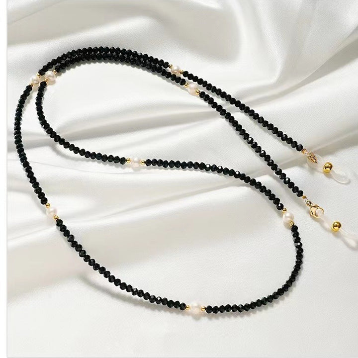 Elegant Beaded Eyewear Chain Stornfield