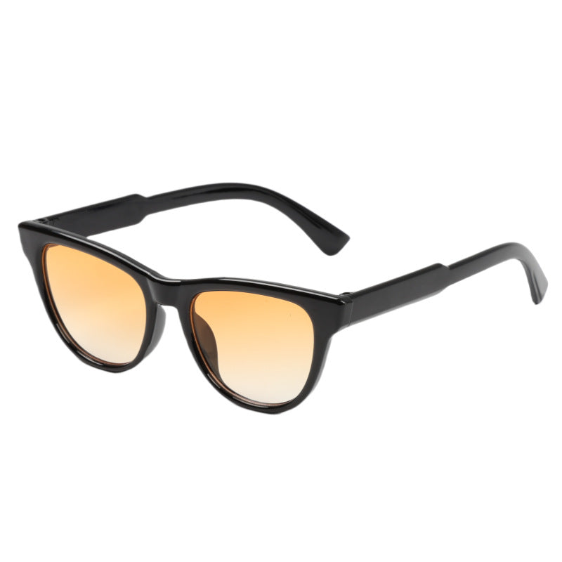 Women's fashionable Cat-Eye sunglasses with polarized lenses Stornfield