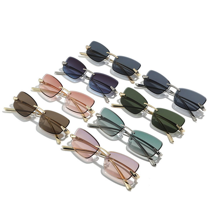Luxurious Wide-Brim Sunglasses Stornfield