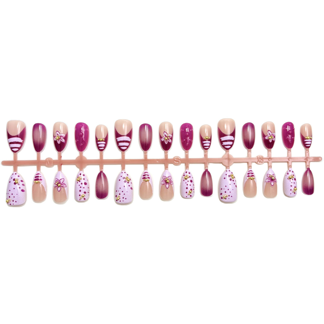 Decorative Press-On Nail Art Set with Floral Embellishments