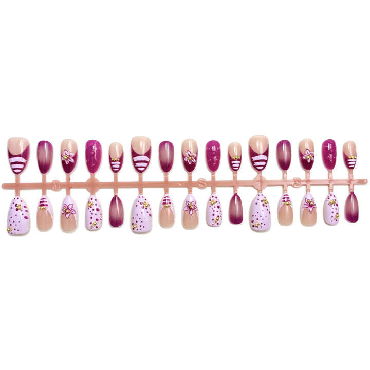 Decorative Press-On Nail Art Set with Floral Embellishments
