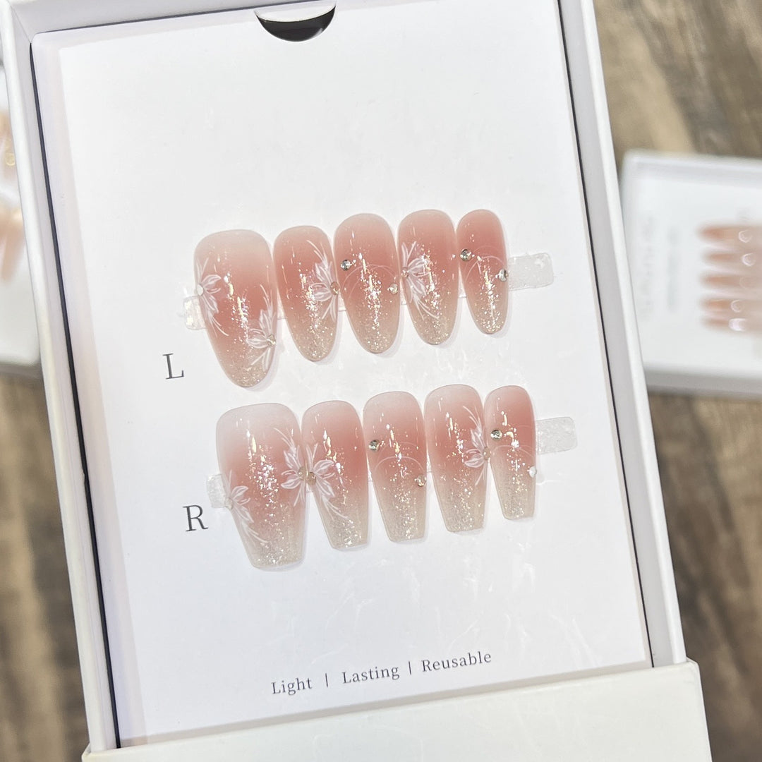 Elegant Floral-Inspired Press-On Nail Set Stornfield