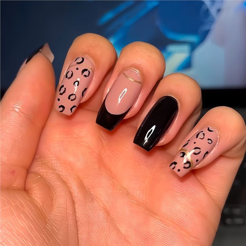 Artistic Floral Design Press-On Nails Stornfield 1788434359