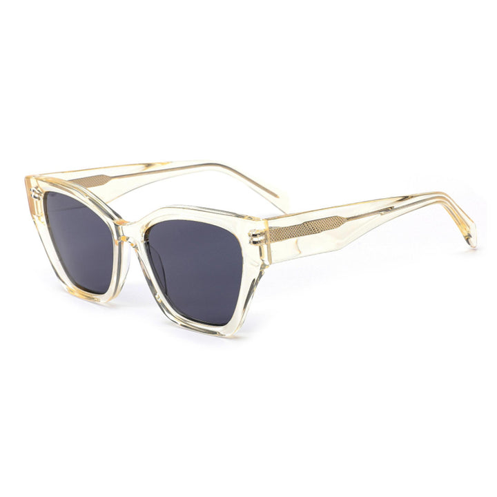 Women's sunglasses with modern frame and playful details Stornfield