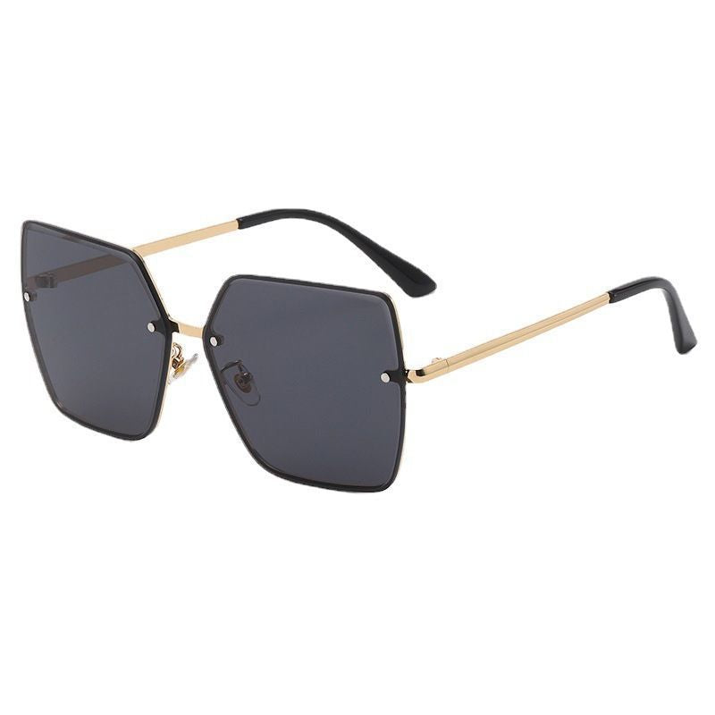 Ladies fashionable square sunglasses with polarized lenses Stornfield