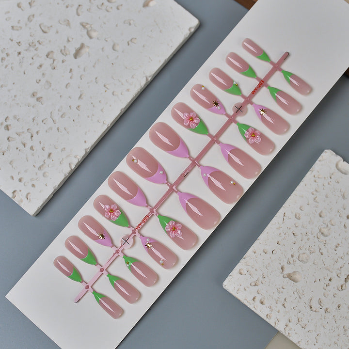 Elegant Floral Accented Press-On Nail Set Stornfield