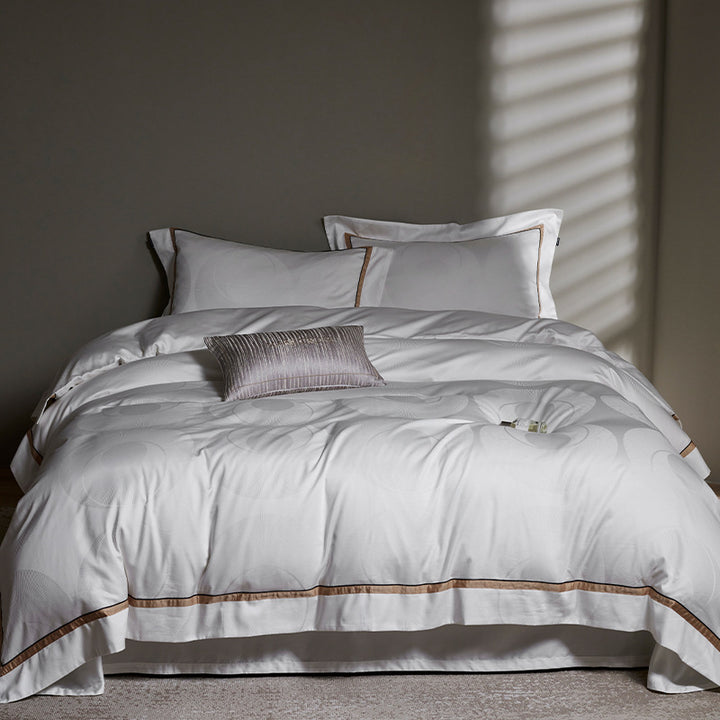 Cotton-Sateen Duvet Cover Set with Contrast Piped Border and Subtle Jacquard Motif