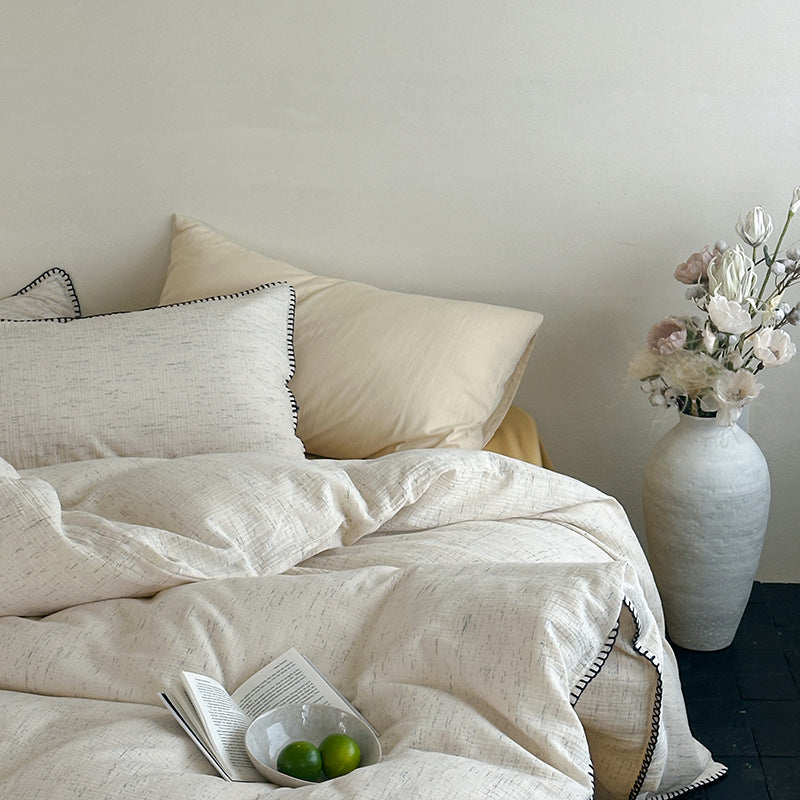 Natural mix bedding set made of linen-cotton with contrasted piping