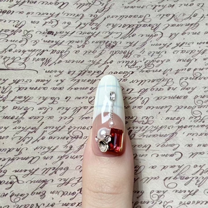 Premium Decorative Press-On Nail Extensions