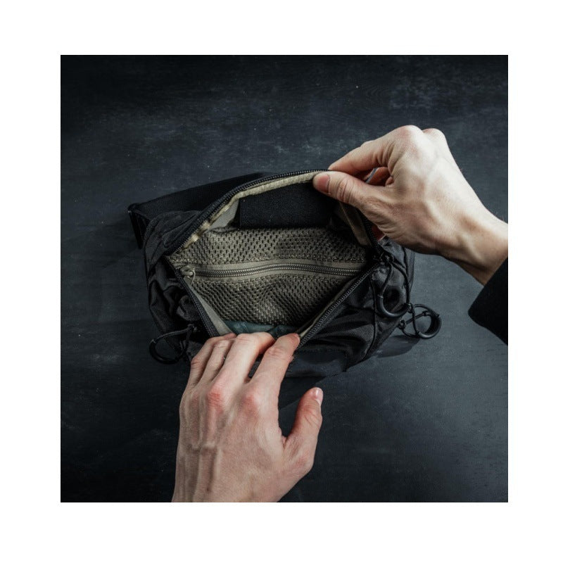 Practical waist bag with multiple compartments Stornfield