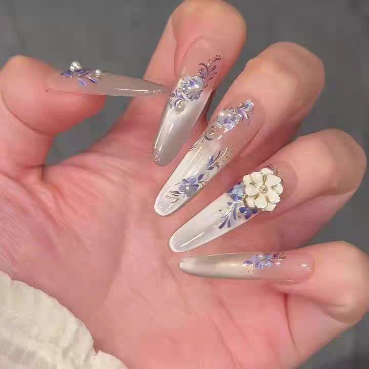 Elegant Floral Nail Art Tips Stornfield