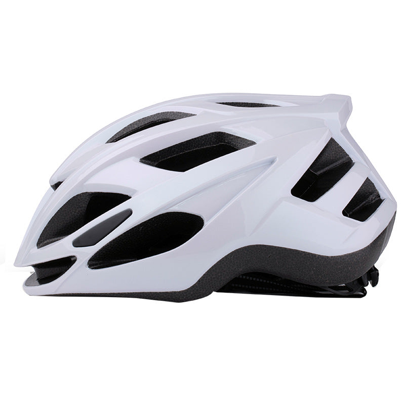 Bicycle helmet with advanced ventilation system Stornfield