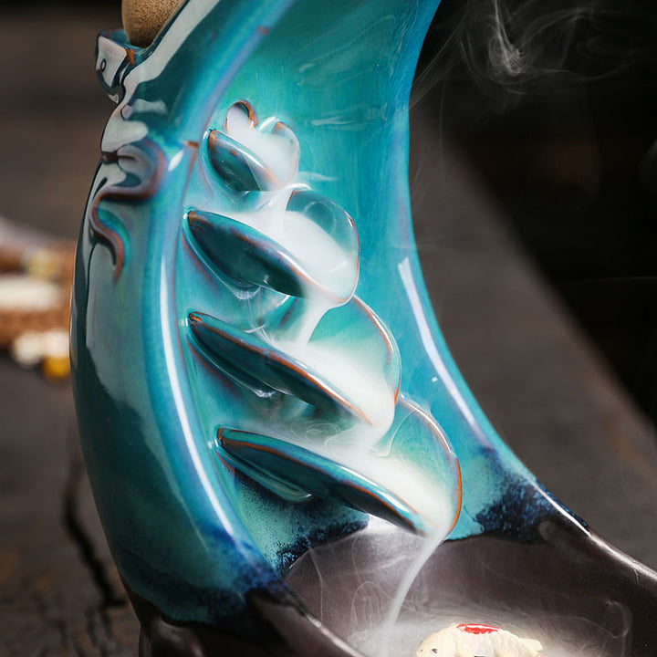 Artistic Smoke Flowing Incense Holder