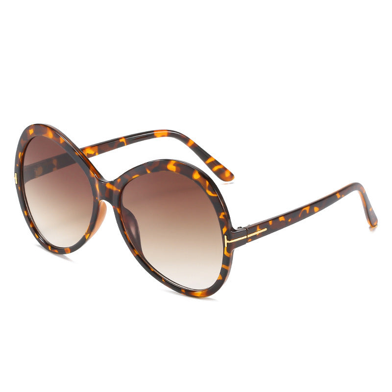 Fashion-Forward Oversized Butterfly Sunglasses Stornfield