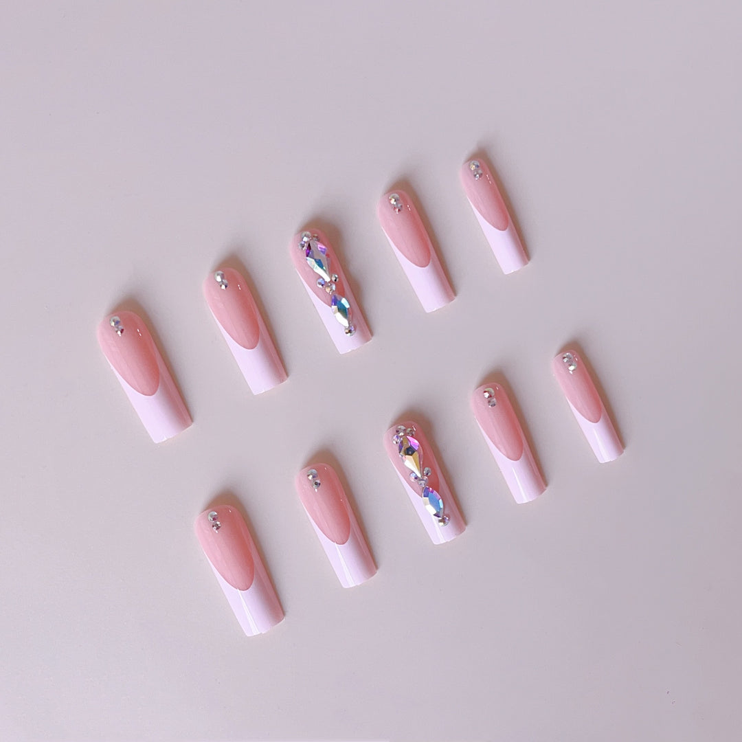 Glamorous Art Nails Stornfield