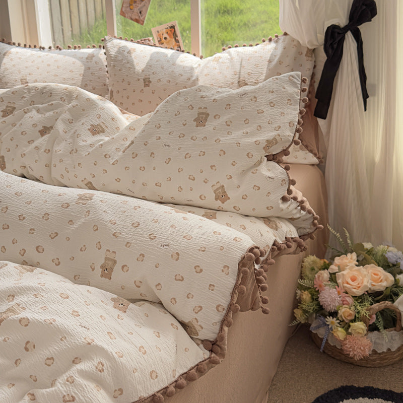 Lightweight Textured Cotton Cartoon Duvet Cover Set with Pom-Pom Trim