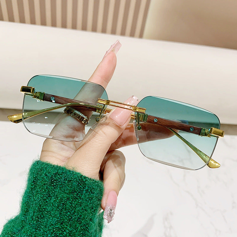Women's fashionable rectangular sunglasses with elegant metal accent Stornfield