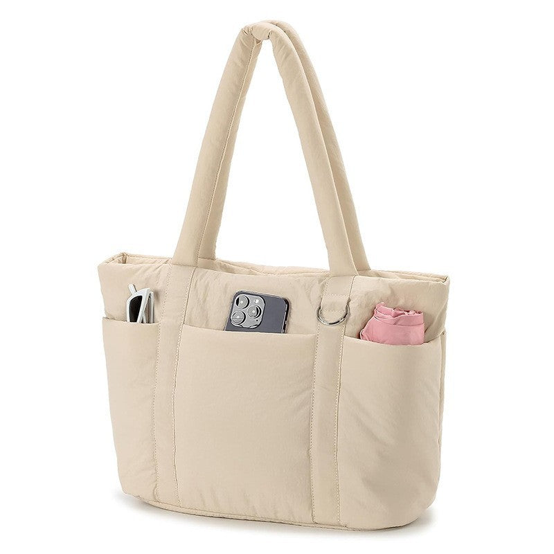 Practical everyday handbag with multiple compartments Stornfield