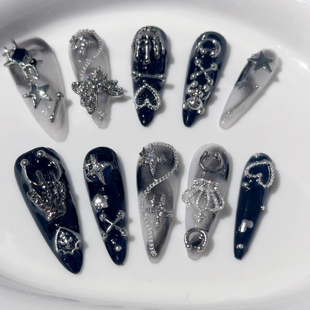 Glamorous Nail Art Extensions