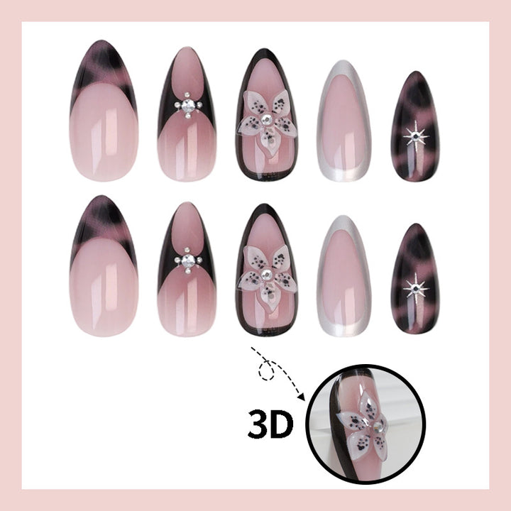 Artificial nail set with elegant tips and trendy accents Stornfield