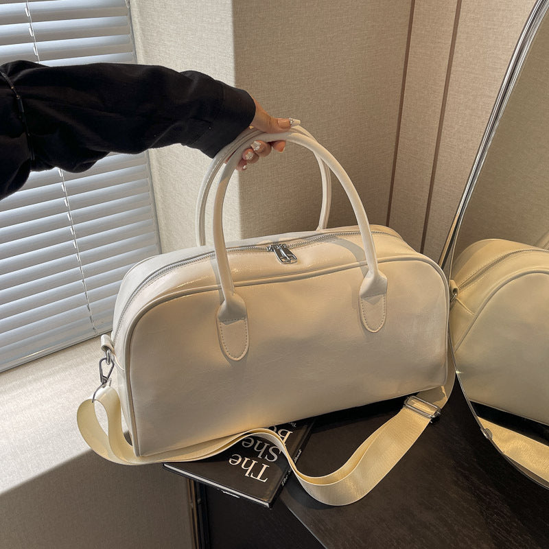 Elegant Large Capacity Travel Handbag Stornfield