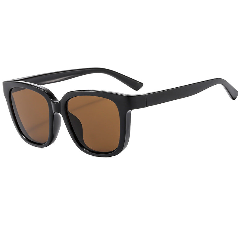 Ladies Cat-Eye Sunglasses with elegant and modern frame Stornfield