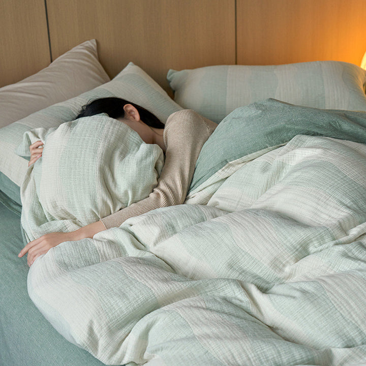 Breathable cotton muslin bedding set with a light waffle texture and reversible side